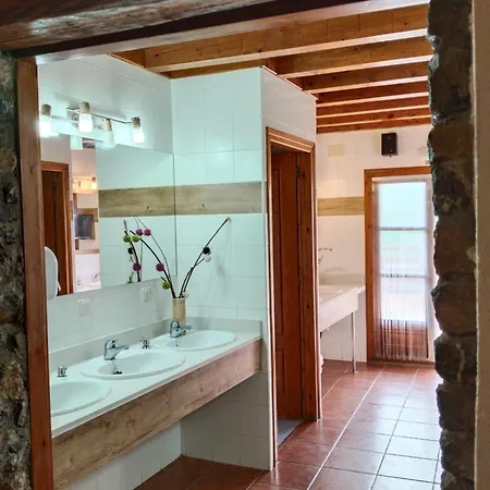 La Borda De Ritort Bed & Breakfast