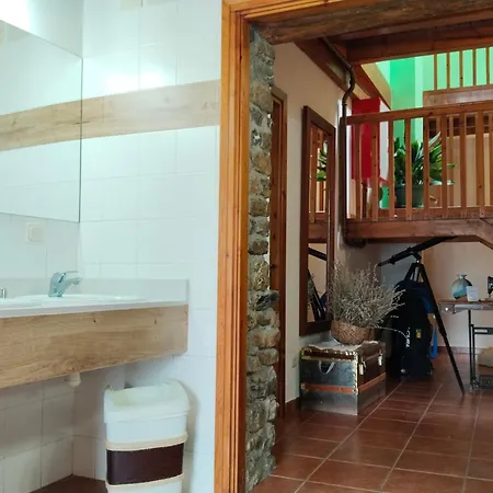 La Borda De Ritort Bed & Breakfast
